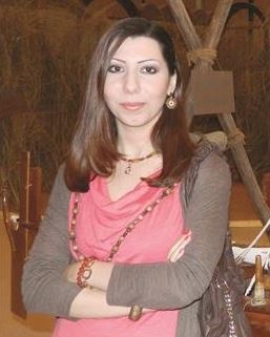 نادين باخص
