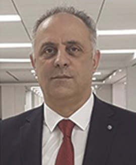 عمر فارس