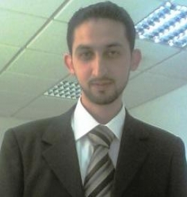 منقذ نادر عقاد