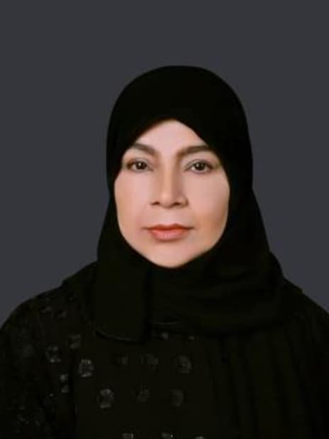 عائشة رضا حسين البيرق