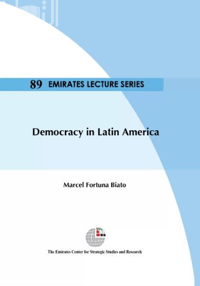 غلاف كتاب الديمقراطية في أمريكا اللاتينية Democracy in Latin America