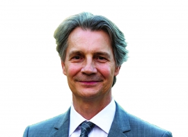 «أمريكية دبي» تنظم مسابقة القصة القصيرة لطلبة الثانوية