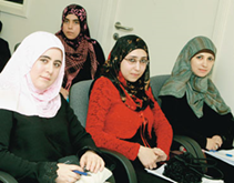 أمسية قصصية لعدد من طالبات (جمعية أدب في جامعة الشارقة)