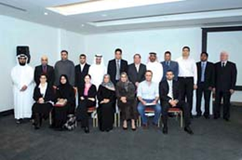 عقدت جمعية الناشرين الإماراتيين لقاءات وإجتماعات تنسيقية مع دور النشر الأعضاء بها الى جانب عدد من الجهات المعنية بقطاع النشر في الدولة والعالم