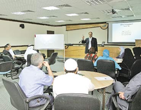 دورة عن ترجمة الوثائق التاريخية بعنوان “الوثائق التاريخية وتحديات الترجمة”