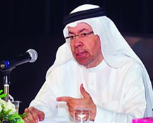 الشاعر حبيب الصايغ في أمسية شعرية قرأ فيها منتخبات من شعره الذي ضمته مختاراته الشعرية الجديدة “رسم بياني لأسراب الزرافات” التي صدرت حديثاً