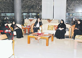 شهدت رابطة أديبات الإمارات جلسة ثقافية تحت عنوان “دور النقد في تطوير التجربة الإبداعية”