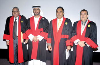 المخالفة التأديبية والسلطة المعنية بتوقيع الجزاء التأديبي في ظل قوانين الموارد البشرية الاتحادية والمحلية في دولة الإمارات العربية المتحدة