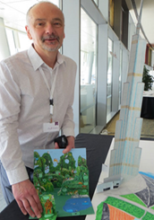 يتعرف زوار مهرجان الإمارات للآداب من الأطفال على فن جديد قديم في عالم الكتاب، وهو فن الرسومات البارزة