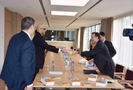 جمال سند السويدي يطلق كتابه "السراب" في "الاتحاد الأوروبي" ببروكسل