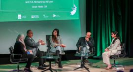 أدباء ومثقفون يناقشون العناصر المؤثرة بتشكيل الثقافة الإماراتية