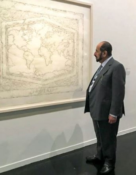 حاكم الشارقة يزورعددا من المعارض التاريخية والفنية في معهد العالم العربي بباريس