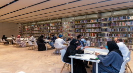 &quot;ألف عنوان وعنوان&quot; تناقش مستقبل الصناعة مع المؤلفين والناشرين