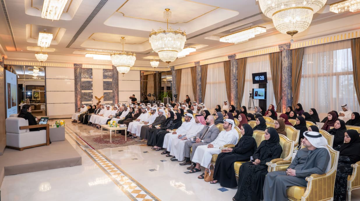 محمد الشرقي يشهد محاضرة بعنوان "ما بعد غرناطة: الإرث العربي الإسلامي في الأندلس"