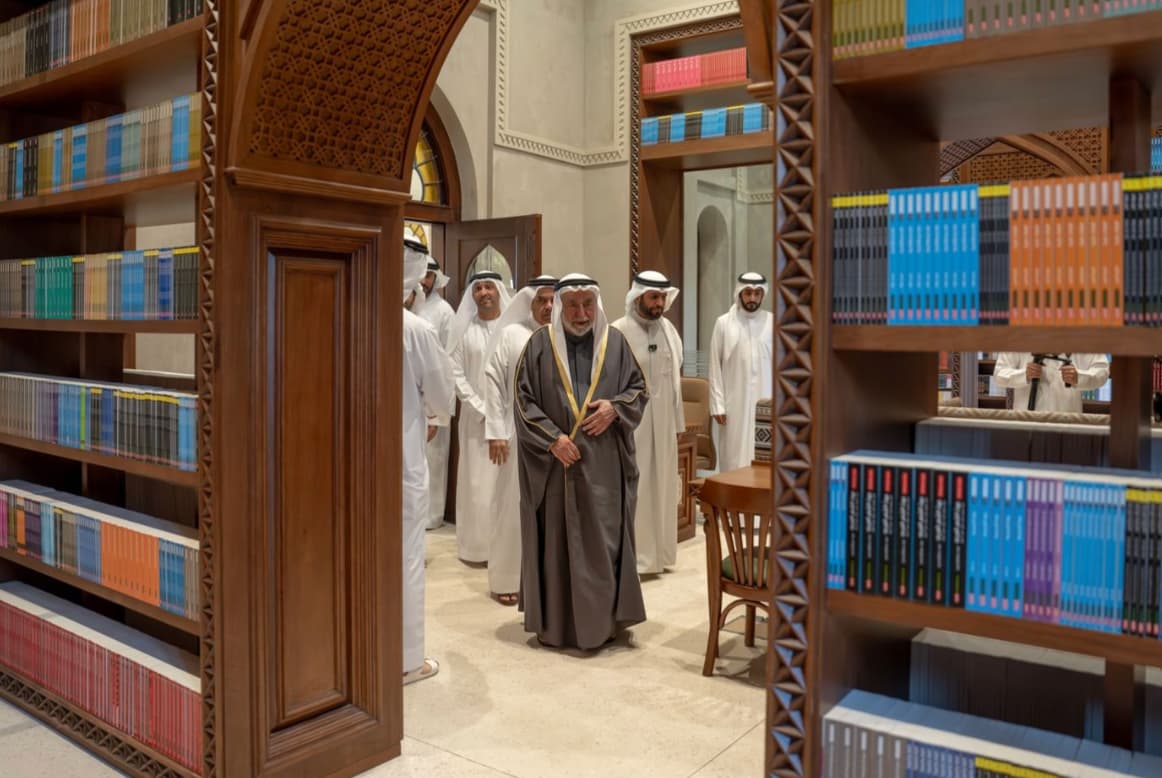 حاكم الشارقة يفتتح مجلس الذيد الأدبي