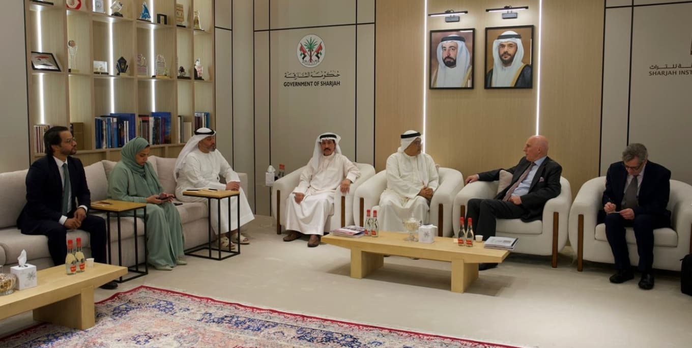 «الشارقة للتراث» يبحث تعزيز التعاون مع «أرس للمكتبات» الأميركية