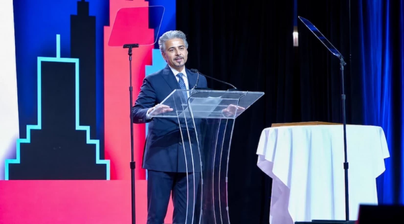 مؤتمر جمعية المكتبات الأمريكية يحتفي بتجربة الشارقة في نقل الكتاب إلى كل بيت