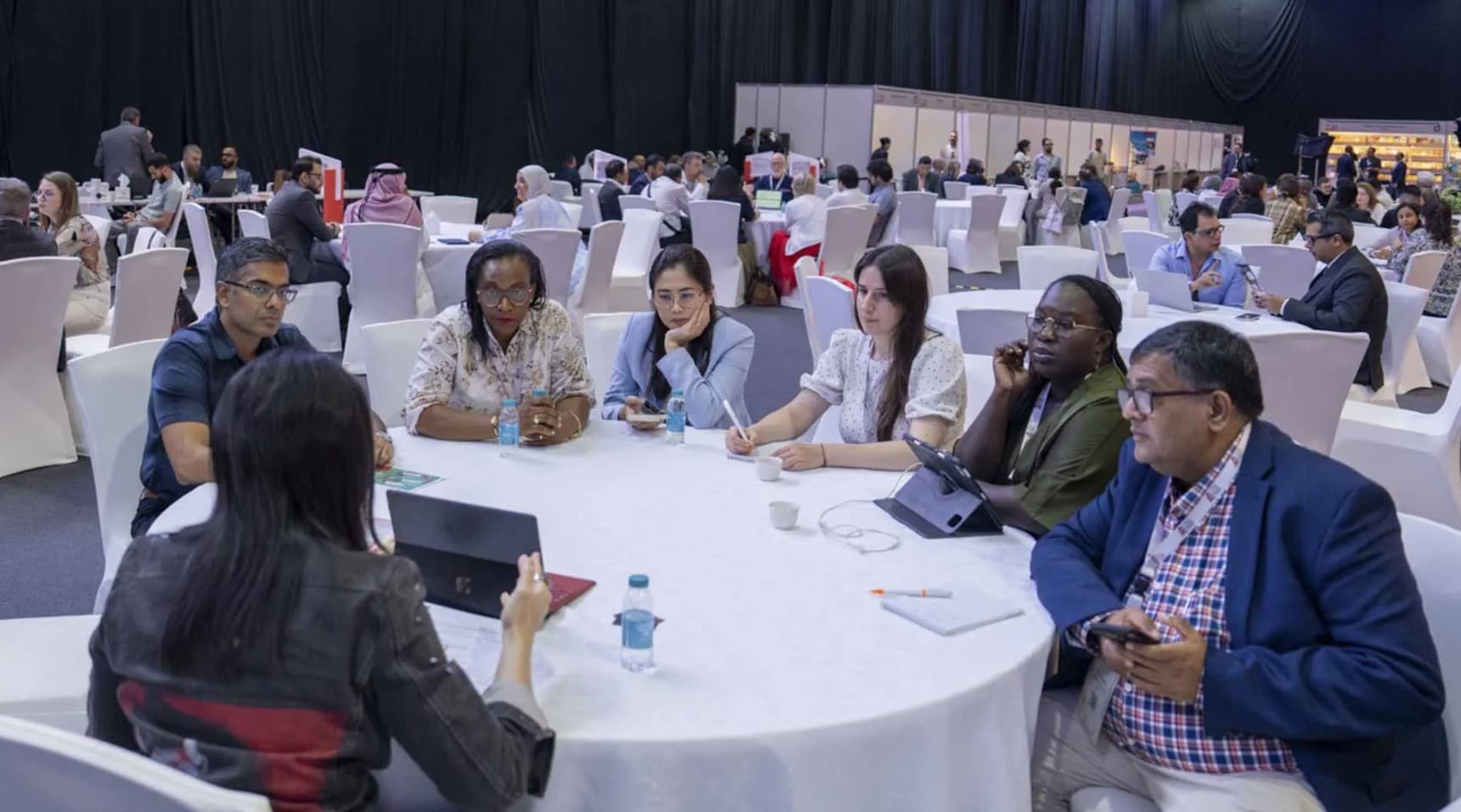 "مؤتمر الشارقة للموزعين" يناقش تطوير تجارب المكتبات لجذب القراء
