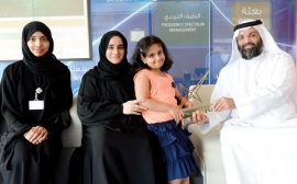 «تنظيم الاتصالات» تكرّم أصغر كاتبة إماراتية