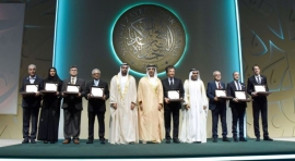 منصور بن زايد يكرم الفائزين بجائزة الشيخ زايد للكتاب في دورتها ال12