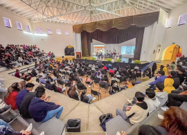 أربعة كتاب إماراتيين وعرب يعرفون طلاب المدارس المكسيكية على الثقافة الإماراتية والعربية