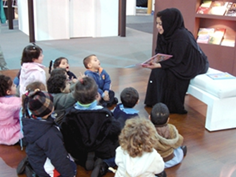 استقبل جناح الدولة الذي تنظمه وزارة الثقافة والشباب وتنمية المجتمع في معرض بيروت العربي الدولي للكتاب