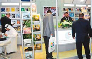 يعرض مركز الإمارات للدراسات والبحوث الاستراتيجية في معرض ومؤتمر الدفاع الدولي التاسع 630 إصداراً باللغتين العربية والإنجليزية