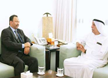 استقبل جمعة الماجد في مكتبه القائم بأعمال السفير الإريتري بالدولة الأمين نافع يوسف