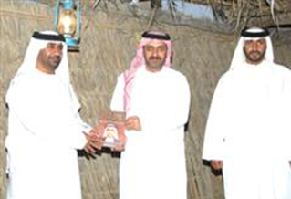 شهد الشيخ عصام بن صقر القاسمي رئيس مكتب سمو الحاكم بمنطقة مليحة الحملة المتواصلة لمشروع مكتبة لكل بيت وتحت شعار " ثقافة بلا حدود "