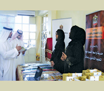 طالب محمد جمعة بن هندي عضو مجلس الشارقة للتعليم رئيس لجنة الإشراف على المدارس النموذجية ضرورة وجود مكتبة في كل مدرسة مزودة بإصدارات وزارة الثقافة وأهم النشرات والكتب التي تعبر عن الهوية الوطنية