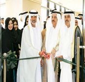 أطلقت مبادرة " زايد العطاء " أول مكتبة متنقلة في إمارة الشارقة