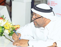 حفلات توقيع الكتب في معرض الشارقة للكتاب