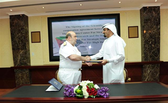 وقع مركز الإمارات للدراسات والبحوث الاستراتيجية اتفاقية تعاون علمي مع المركز العسكري الإيطالي للدراسات الاستراتيجية