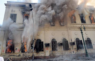 تعهد الأمير سلطان القاسمى، حاكم إمارة الشارقة، بترميم المجمع العلمى، كاملا على نفقته الخاصة