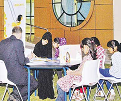 الملتقى القرائي الأول تحت شعار “قراءات من دار كلمات”