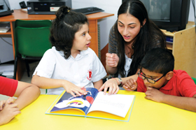صدر حديثاً في دبي كتاب "The little Red Balloon" (البالون الأحمر الصغير) لمؤلفته الفلسطينية الشابة تالا بورنو (19 عاماً)،
