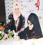 تواصلت فعاليات حفلات التوقيع بالعديد من العناوين الكتابية الجديدة