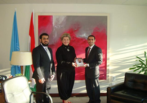 أكدت الشيخة بدور بنت سلطان بن محمد القاسمي رئيسة مشروع ثقافة بلا حدود على أهمية تعزيز أواصر التعاون الثقافي مع منظمة اليونسكو تكريسا لأهداف مشروع "ثقافة بلا حدود"