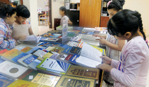 نظمت وزارة الثقافة والشباب وتنمية المجتمع بالفجيرة بالتعاون مع مركز الفجيرة للمعاقين معرضاً للكتب المستعملة