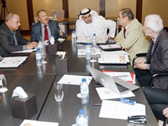 اختتمت الهيئة العلمية لجائزة الشيخ زايد للكتاب اجتماعاتها التي استمرت لثلاثة أيام لدراسة تقارير لجان التحكيم في فروع الجائزة التسعة وفحص الأعمال المرشحة للدورة السابعة 2012-2013