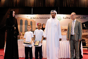 زود مركز سلطان بن زايد للثقافة والإعلام مدارس النهضة الوطنية في أبوظبي بـ 400 نسخة من كتاب "قصص من سيرة النبي محمد صلى الله عليه وسلم" "وإصداره الجديد " القاموس القصصي للأطفال"