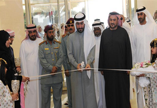 افتتح معالي الشيخ الدكتور ماجد بن سعيد النعيمي رئيس الديوان الاميري بعجمان فعاليات الدورة الثالثة لمعرض عجمان الدولى للكتاب