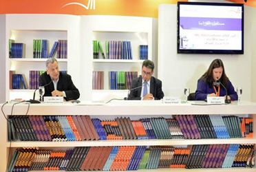 مستقبل القراءة التنافس بين الكتابين التقليدي والاليكتروني