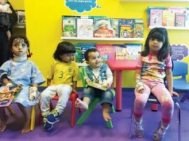 شما بنت سلطان تفتتح غرفة للقراءة في مستشفى خليفة بأم القيوين