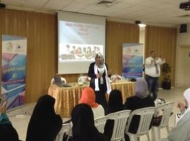 أهمية القراءة والكتابة للأصم في جلسة ب «النهضة النسائية» بدبي