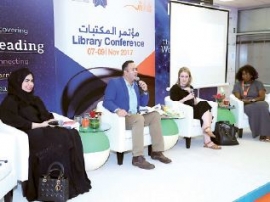 إماراتية وأميركية وبريطانية في ندوة «الكاتب وردود فعل القراء» هل تؤثر استجابات القراء على توجهات المبدعين؟