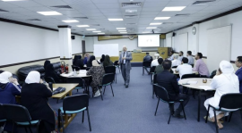 30 مشاركاً في دورة المكتبات والمعلومات