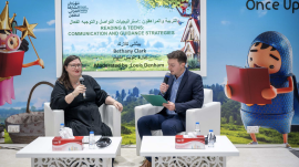 الكاتبة بيثاني كلارك : القراءة عامل أساسي لنجاح الأطفال في حياتهم