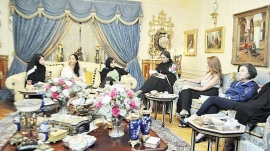 "تمثال دلما" و"سلطنة هرمز" في صالون "الملتقى الأدبي"