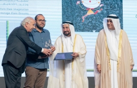 حاكم الشارقة يكرم الفائزين بالدورة الـ11 من جائزة &quot;اتصالات لكتاب الطفل&quot;